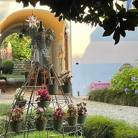 Bed & Breakfast Lunafragola Atelier Candia Canavese