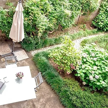 Bed & Breakfast Lunafragola Atelier