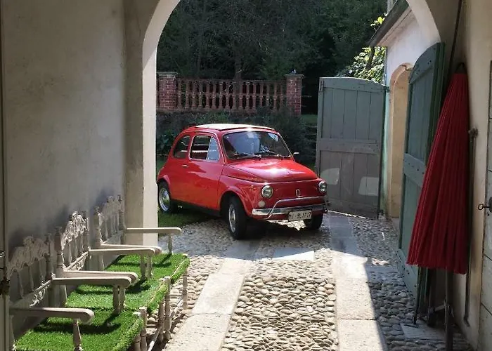 伦纳福戈拉住宿加早餐旅馆 3* Candia Canavese